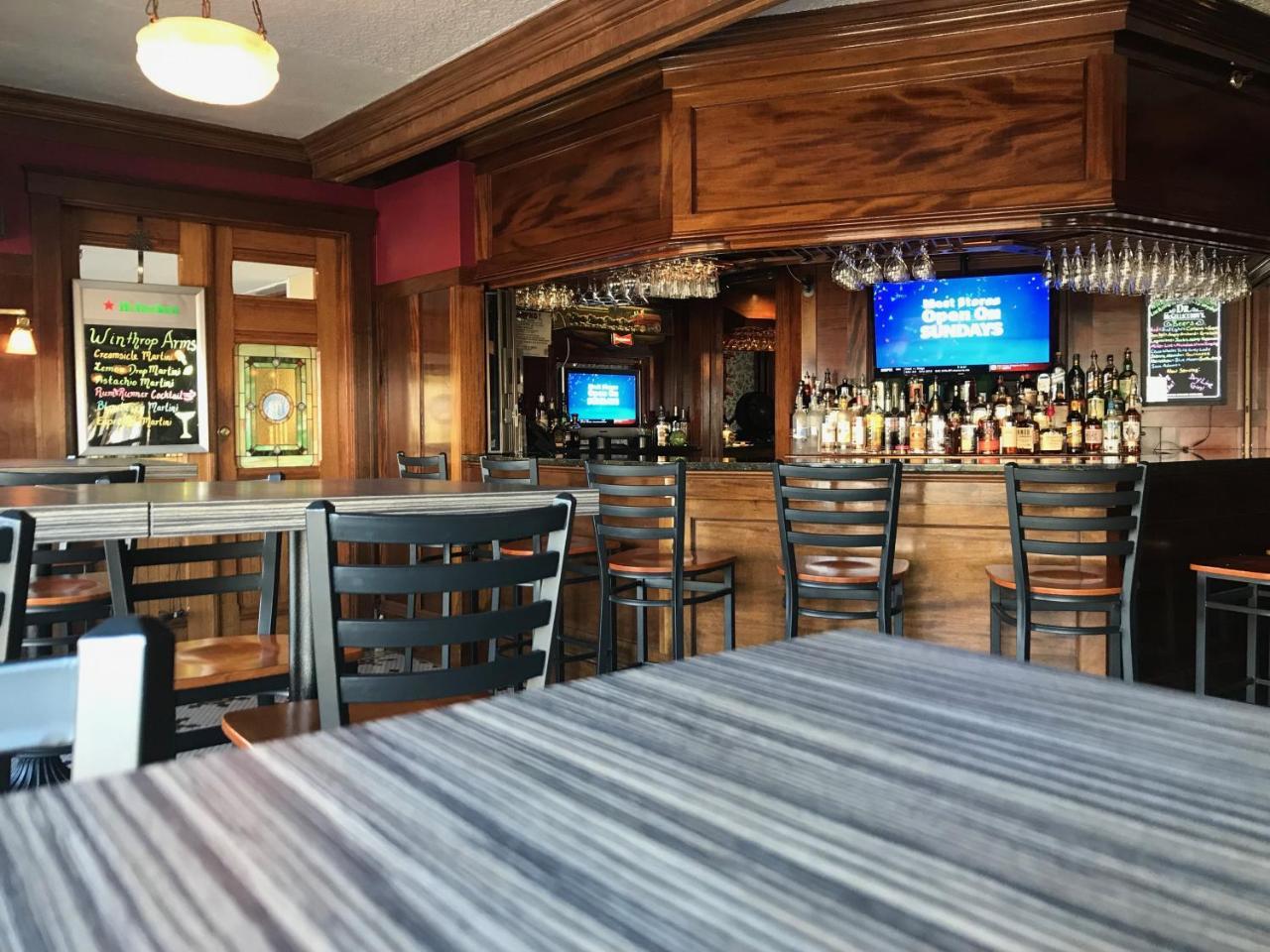 Winthrop Arms Hotel Restaurant Logan Airport Exterior foto